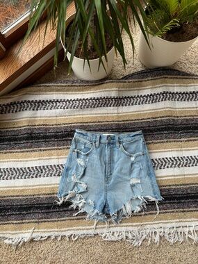 Abercrombie & Fitch High-Waist Mom Shorts